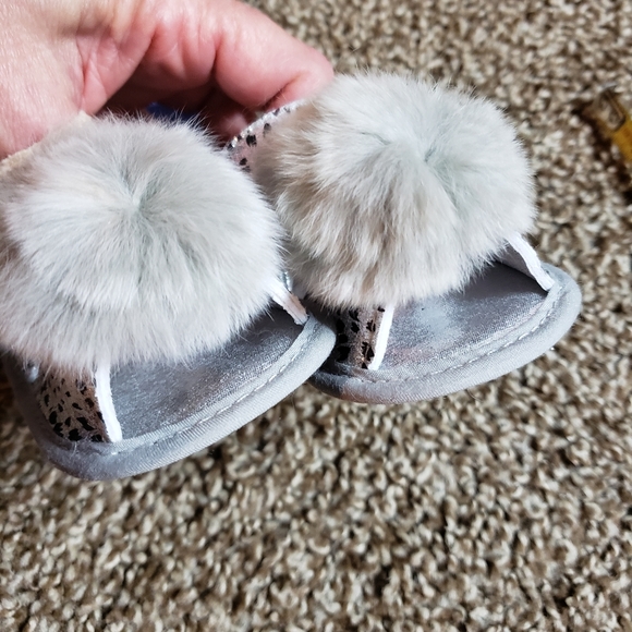 Baby Pom Pom top sandals - Picture 9 of 15